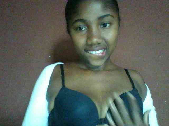 Annah21 webcam