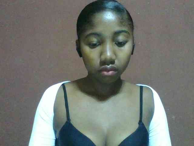 Annah21 webcam