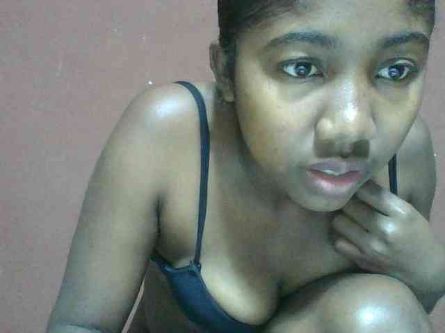 Annah21 webcam