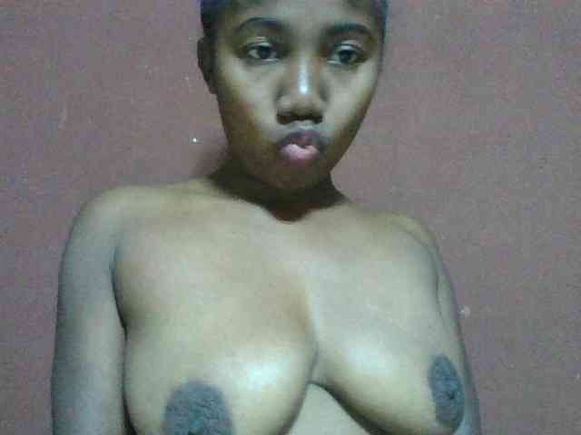 Annah21 webcam