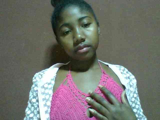 Annah21 webcam