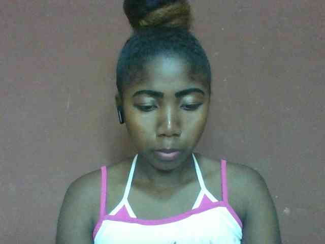 Annah21 webcam