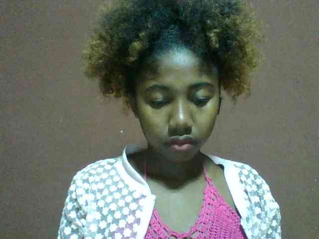 Annah21 webcam