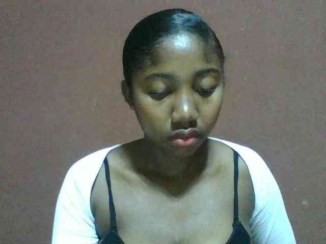 Annah21 webcam