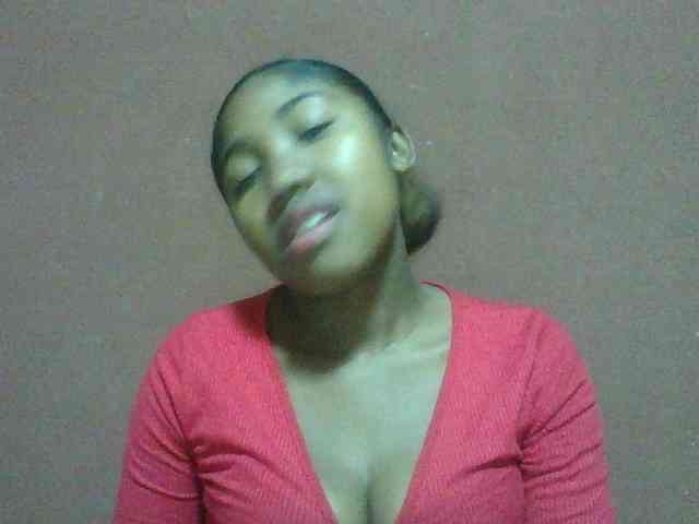 Annah21 webcam