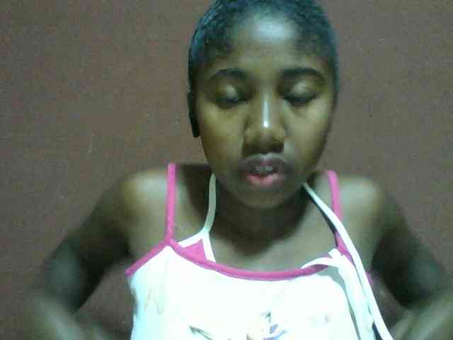 Annah21 webcam