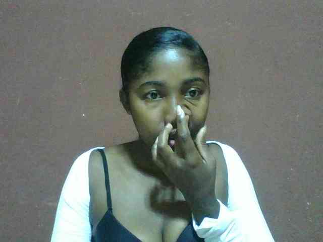 Annah21 webcam