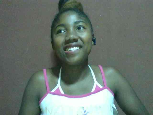 Annah21 webcam