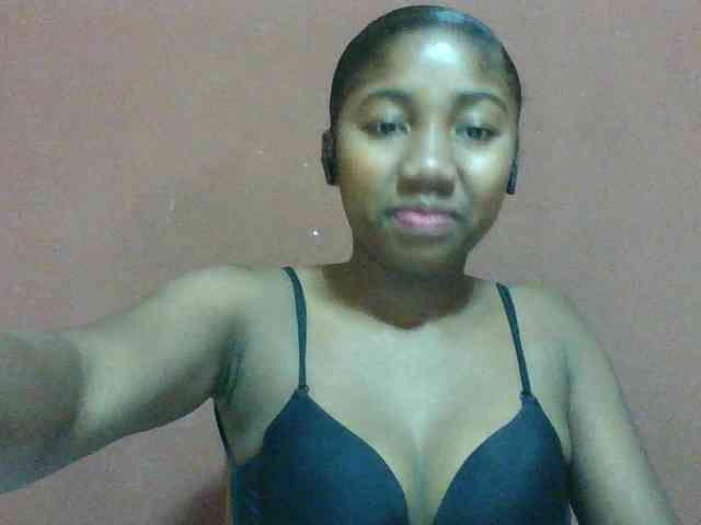Annah21 webcam