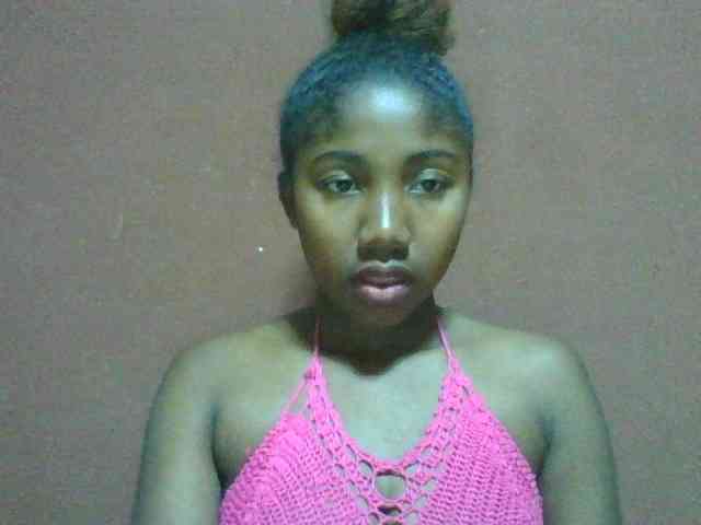 Annah21 webcam