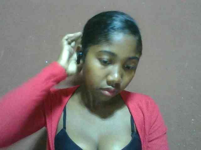 Annah21 webcam