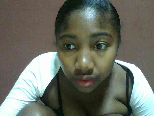 Annah21 webcam
