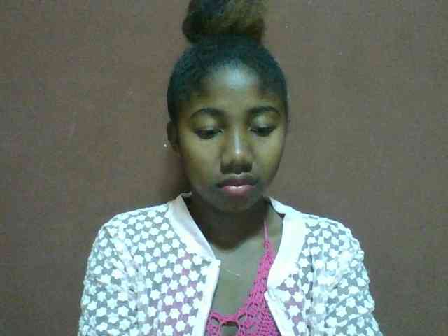 Annah21 webcam