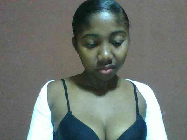 Annah21 webcam