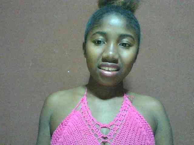 Annah21 webcam