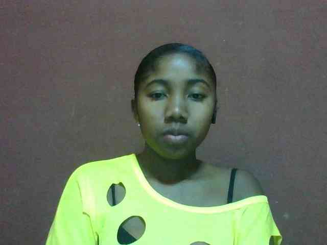 Annah21 webcam