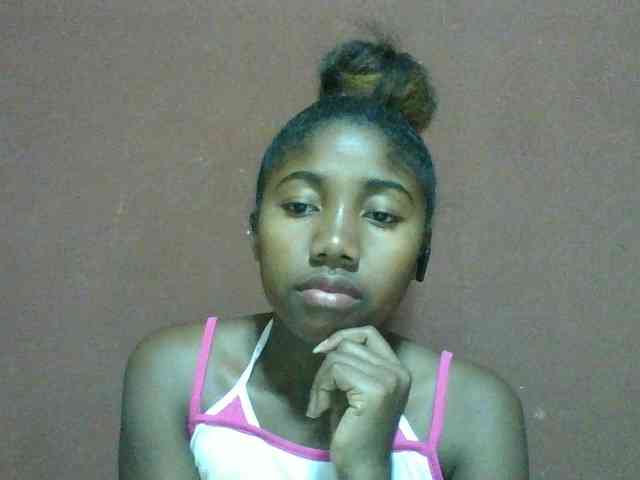 Annah21 webcam