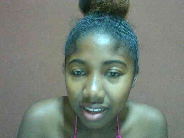 Annah21 webcam