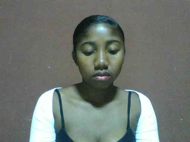 Annah21 webcam