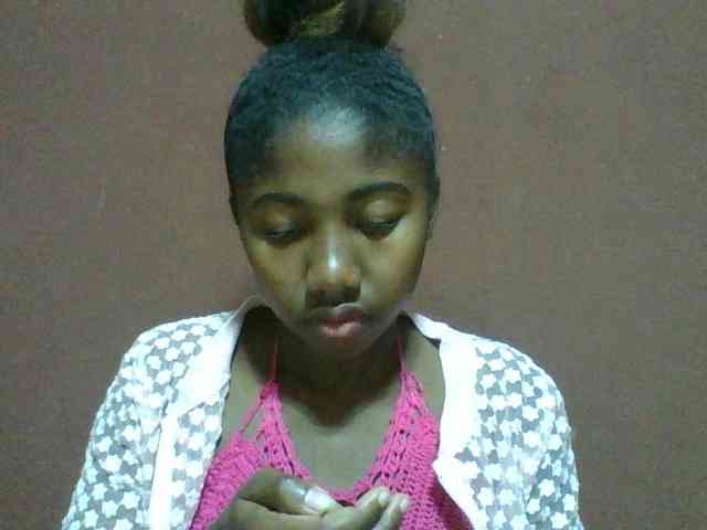 Annah21 webcam