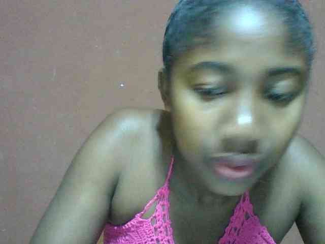 Annah21 webcam