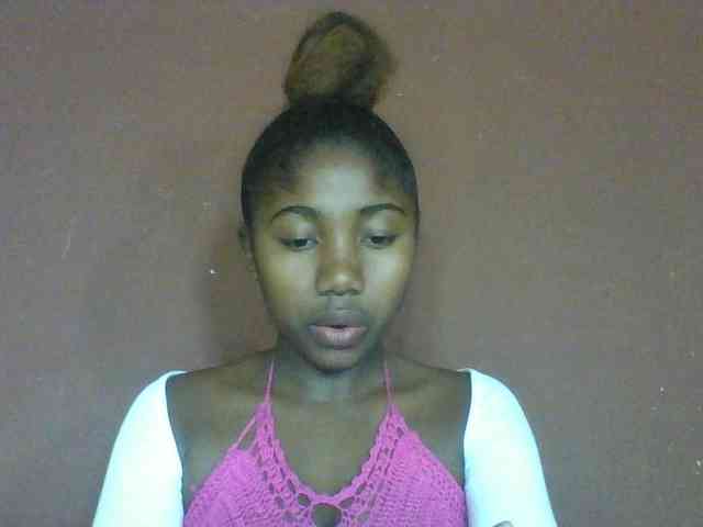 Annah21 webcam