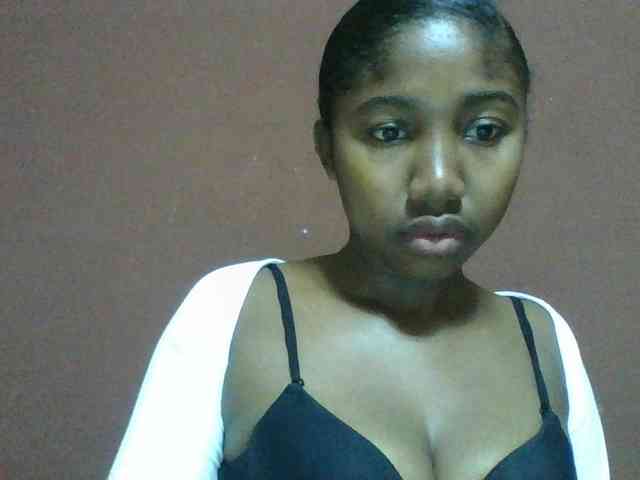 Annah21 webcam