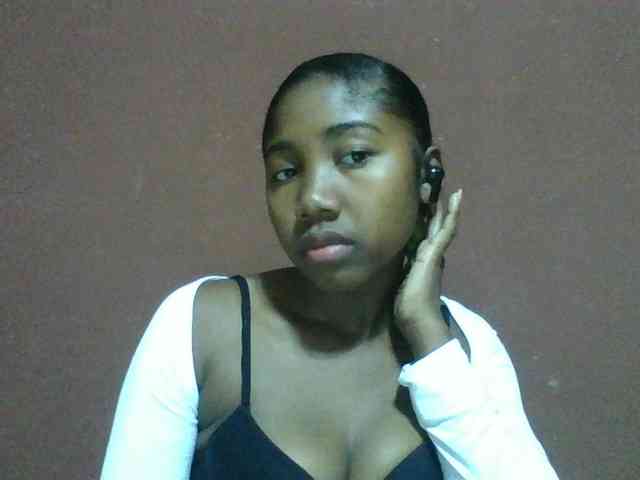 Annah21 webcam