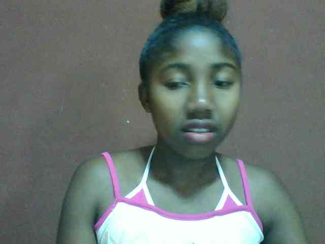 Annah21 webcam
