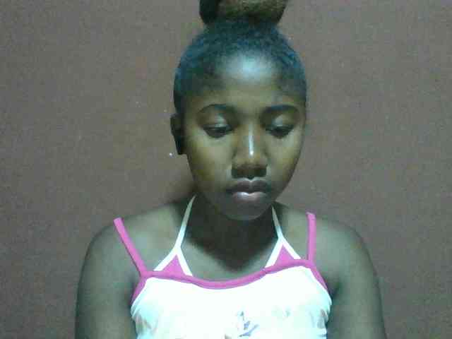 Annah21 webcam