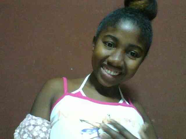 Annah21 webcam
