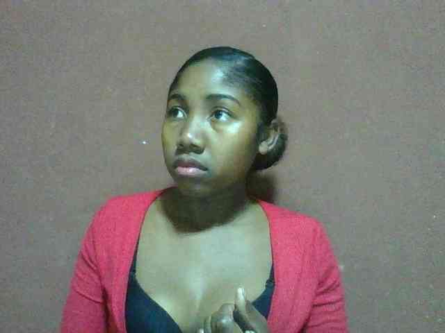 Annah21 webcam