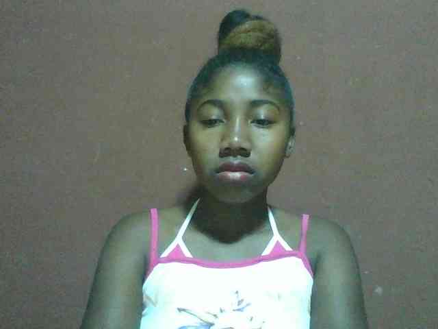Annah21 webcam