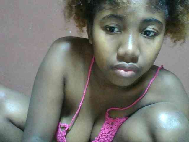 Annah21 webcam