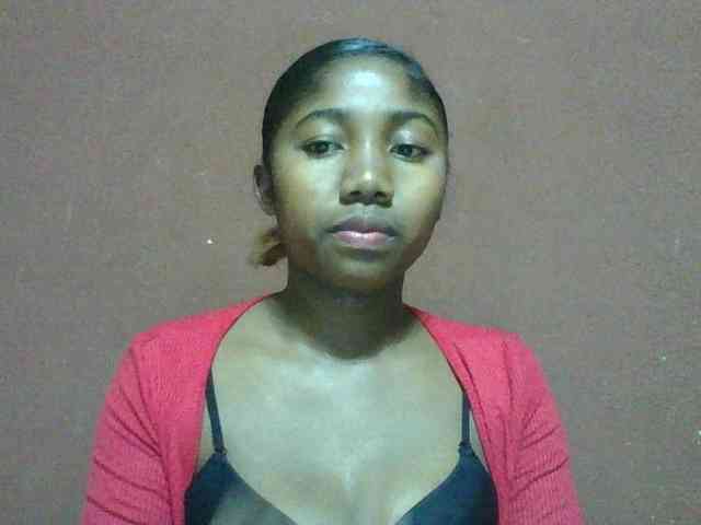 Annah21 webcam