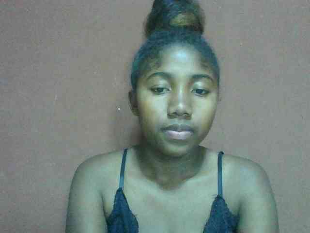 Annah21 webcam