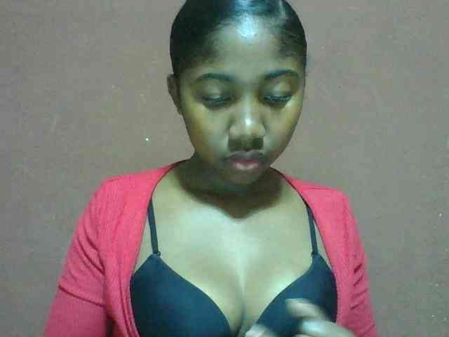 Annah21 webcam