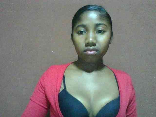 Annah21 webcam