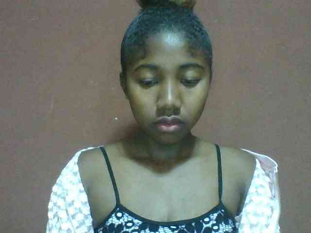 Annah21 webcam