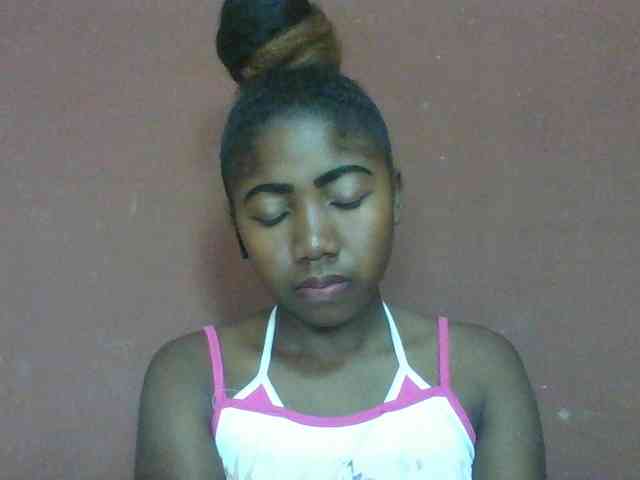 Annah21 webcam
