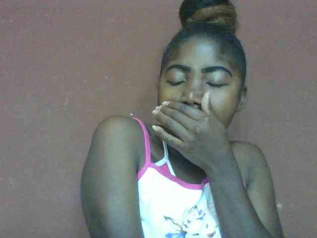 Annah21 webcam