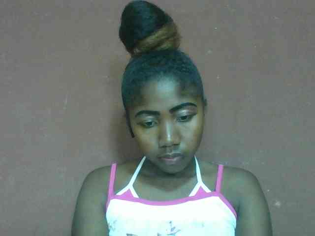 Annah21 webcam