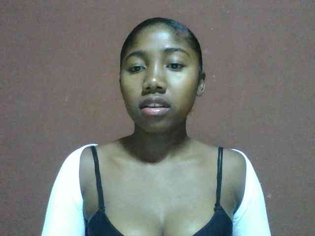Annah21 webcam