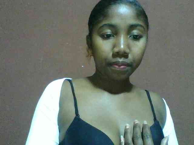 Annah21 webcam