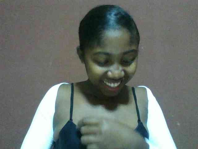 Annah21 webcam