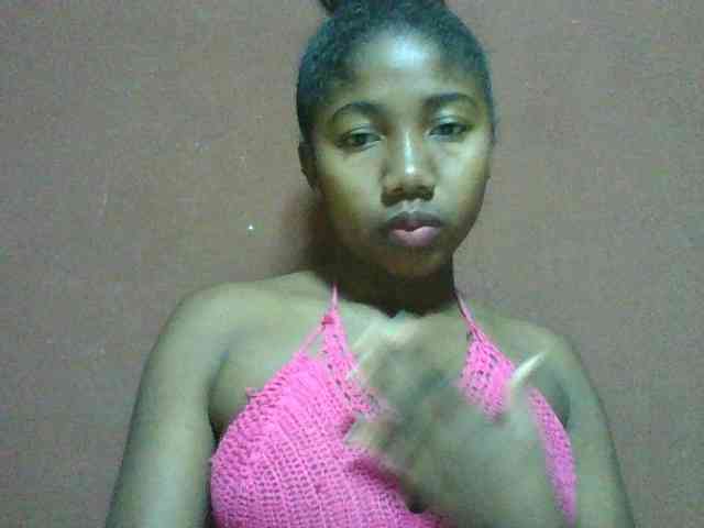 Annah21 webcam