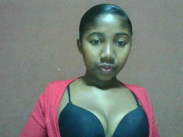 Annah21 webcam
