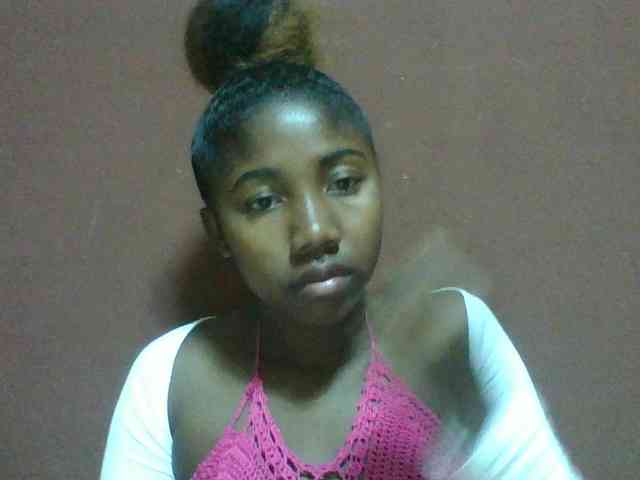 Annah21 webcam