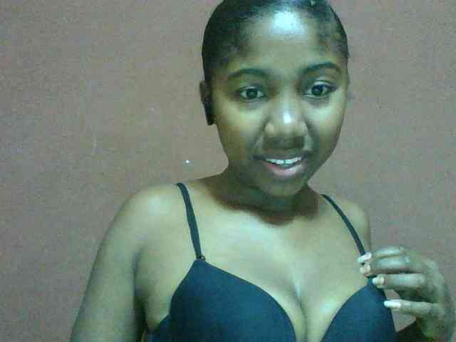 Annah21 webcam