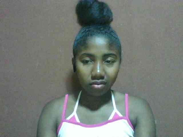 Annah21 webcam